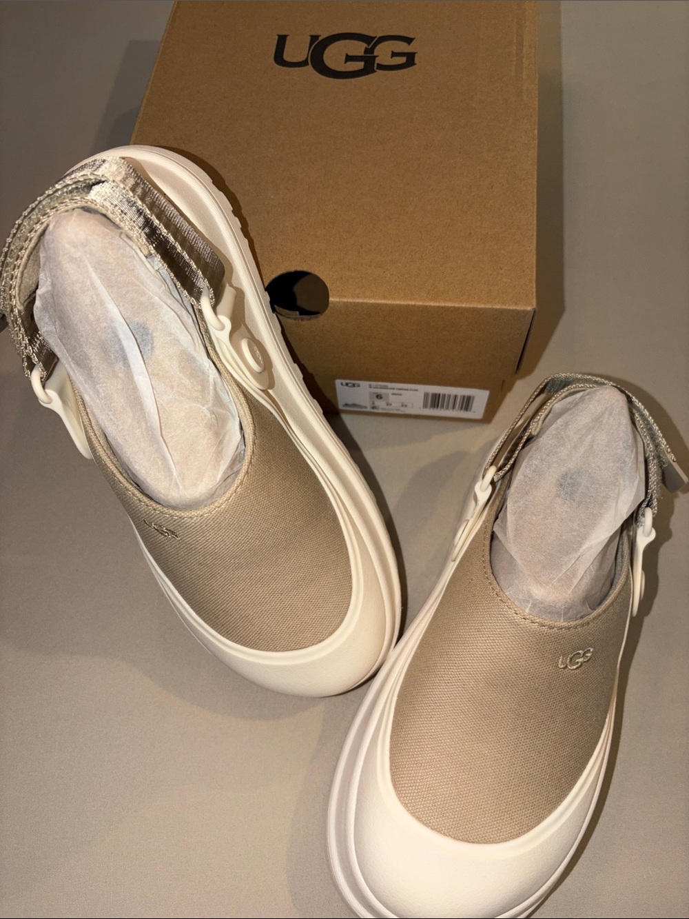 UGG Goldenglow Canvas Clog’s